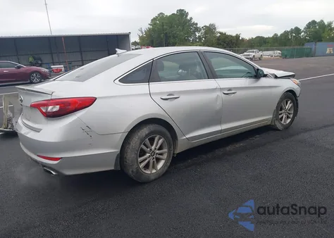 2015 Hyundai Sonata Se z USA, uszkodzony, nr VIN 5NPE24AF3FH144356